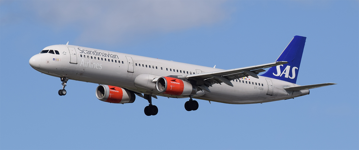 scandinavian airlines email contact