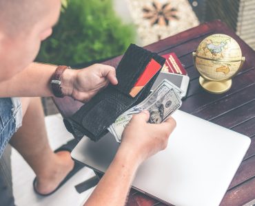 Travel Agents: How to Manage Your Cash-Flow